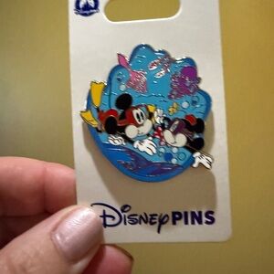 2025 Disney Parks Mickey & Minnie Mouse Runaway Railway Underwater Scuba OE Pin